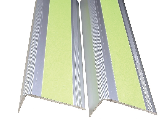 Luminous (Reflective) Anti Slip Stair Nosing